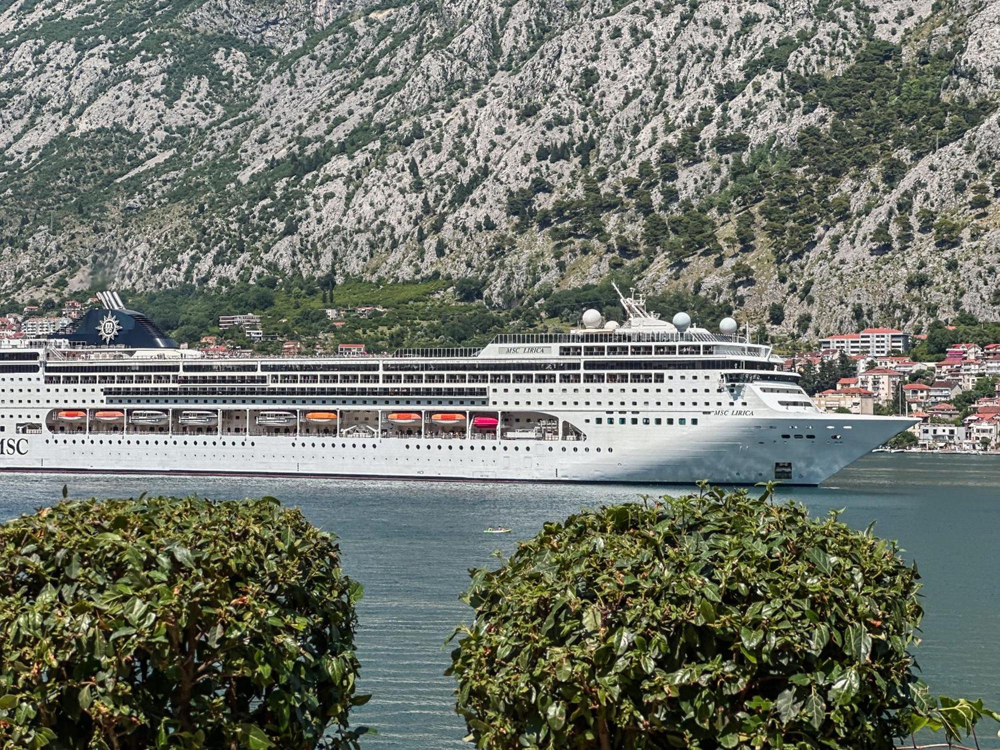 Chillout Apartment In Kotor Bay Kültér fotó